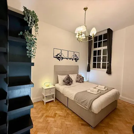 Apartmán Hi Spec Victorian With Rooftop Hot Tub Bristol