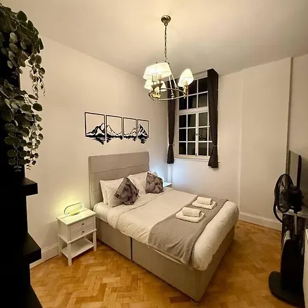 Apartmán Hi Spec Victorian With Rooftop Hot Tub