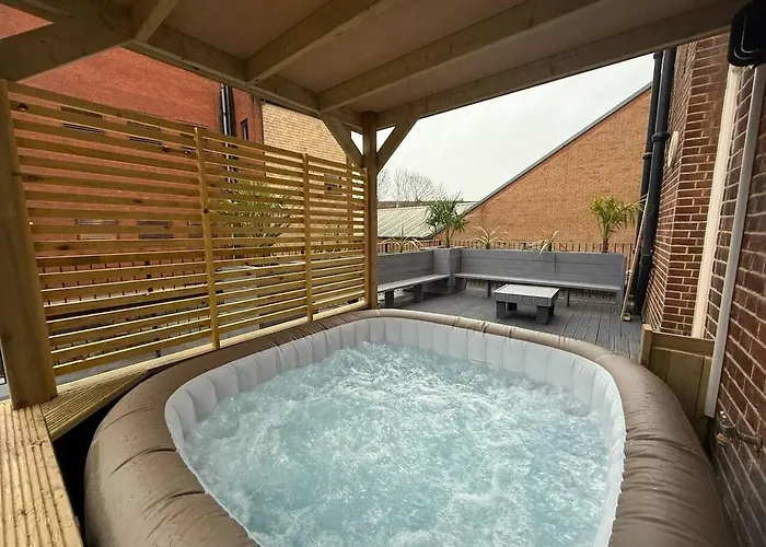 Hi Spec Victorian With Rooftop Hot Tub 公寓 布里斯托