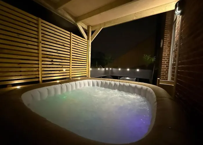 Apartment Hi Spec Victorian With Rooftop Hot Tub