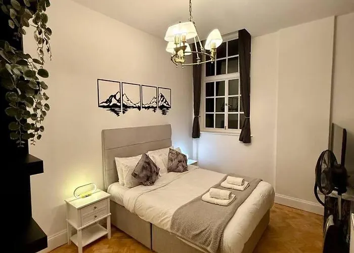 Διαμέρισμα Hi Spec Victorian With Rooftop Hot Tub